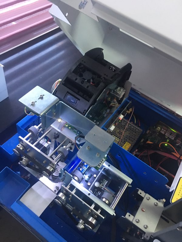 安全出入，与同胞共同前行